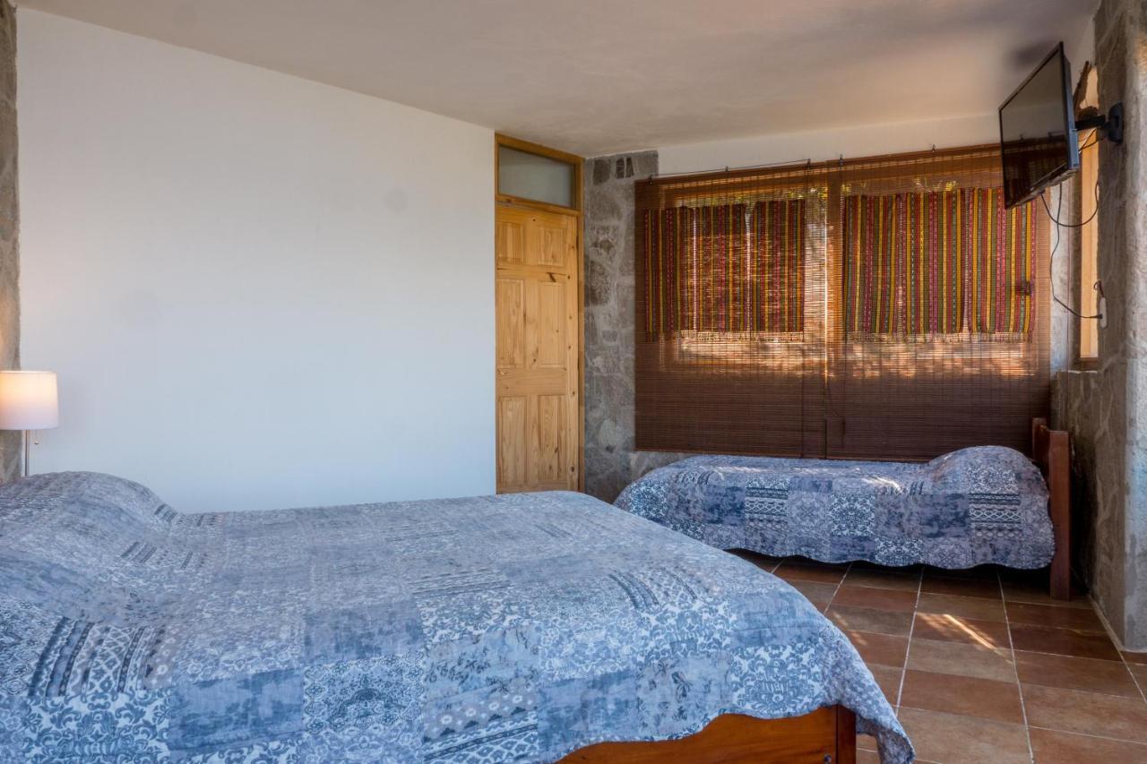 Hotel Terrazas Del Lago San Antonio Palopó Exteriör bild