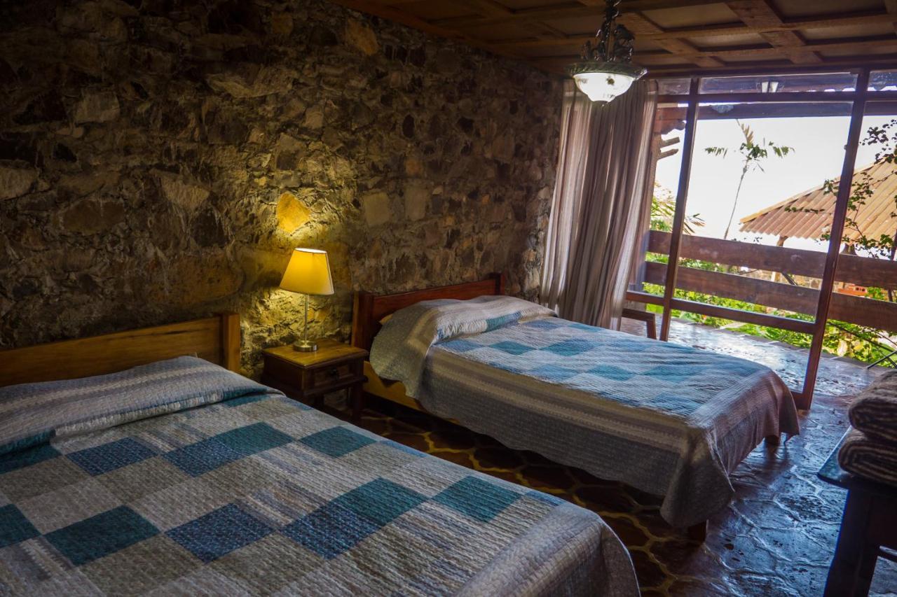 Hotel Terrazas Del Lago San Antonio Palopó Exteriör bild