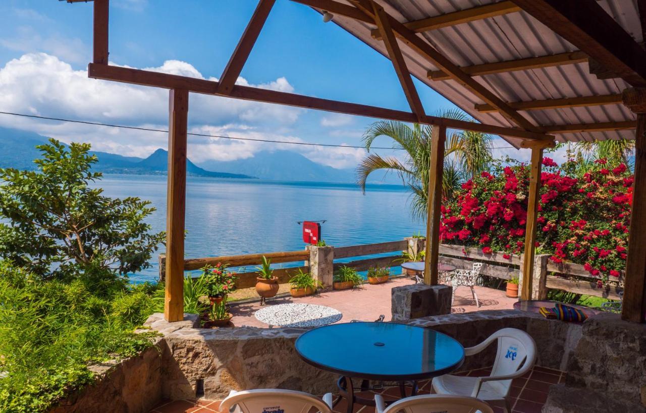Hotel Terrazas Del Lago San Antonio Palopó Exteriör bild