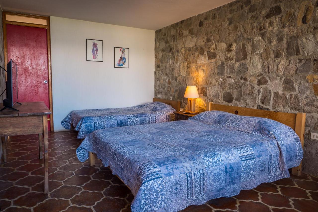 Hotel Terrazas Del Lago San Antonio Palopó Exteriör bild