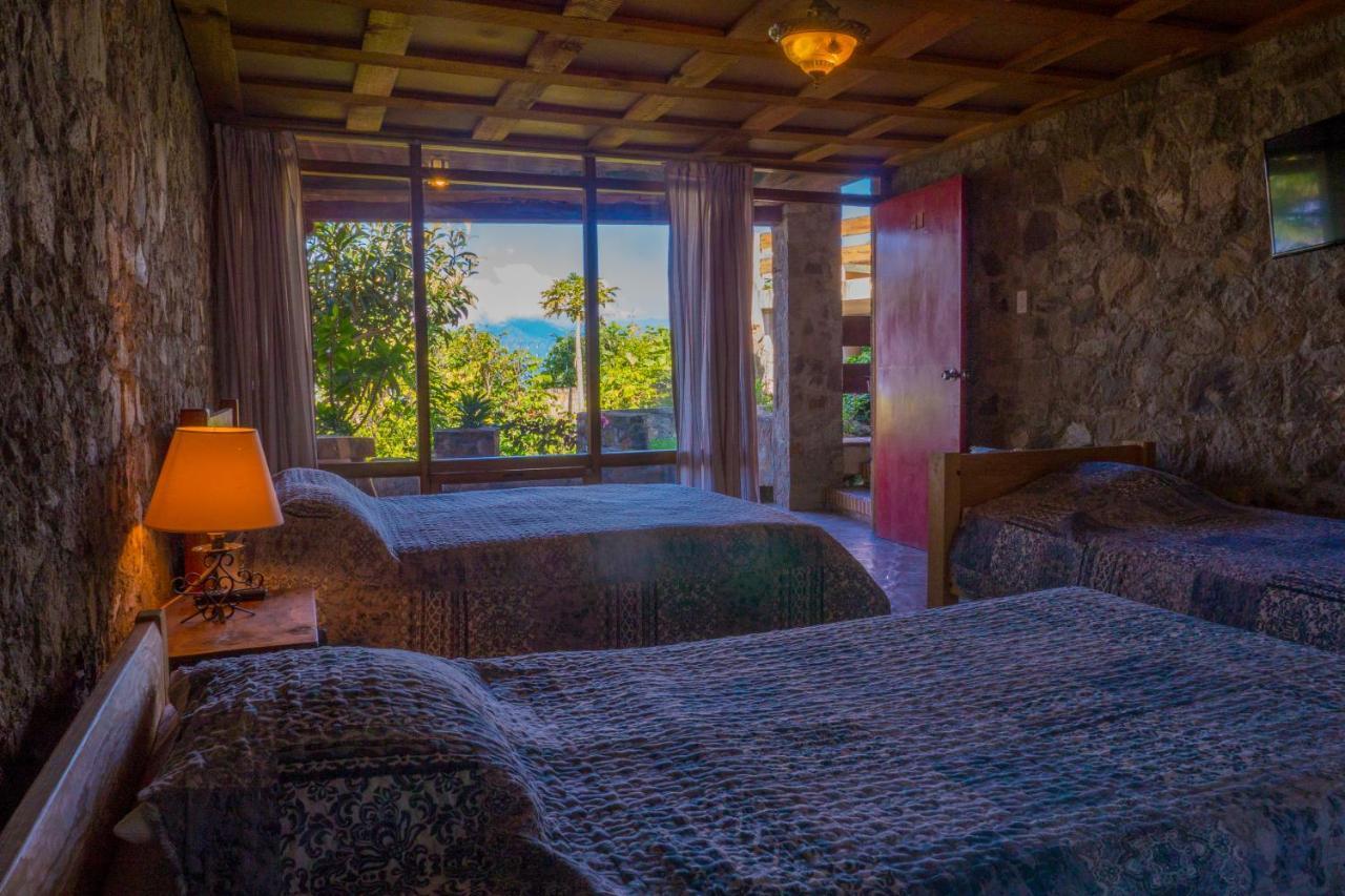Hotel Terrazas Del Lago San Antonio Palopó Exteriör bild