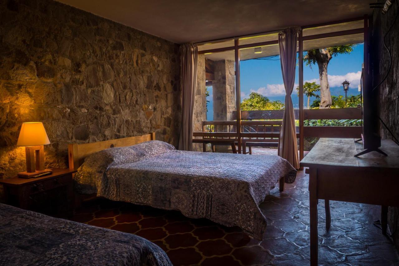 Hotel Terrazas Del Lago San Antonio Palopó Exteriör bild